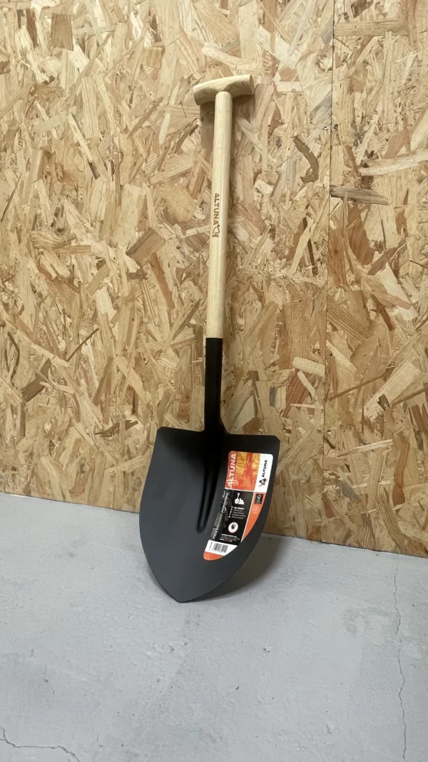Pelle noir en acier et manche en bois grande
