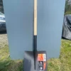 Pelle en extérieur pour composteur